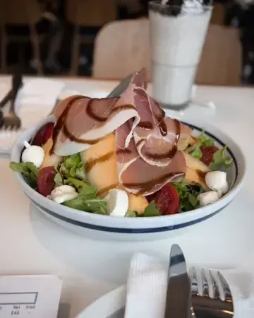 The Pantry & Chips Republic - photo via OpenRice