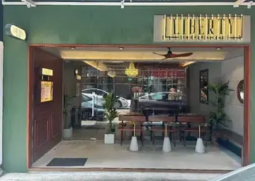 LIBERTY COFFEE & WINE - photo via OpenRice