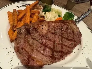 Ruby Tuesday - photo via OpenRice